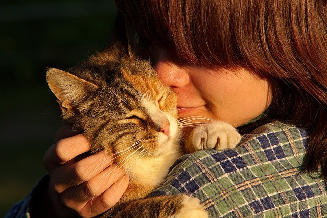 Peggy Frezon and cat