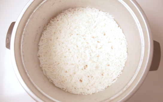 Rice for Rice Pups Recipe cooking in rice-cooker-Dog Licks