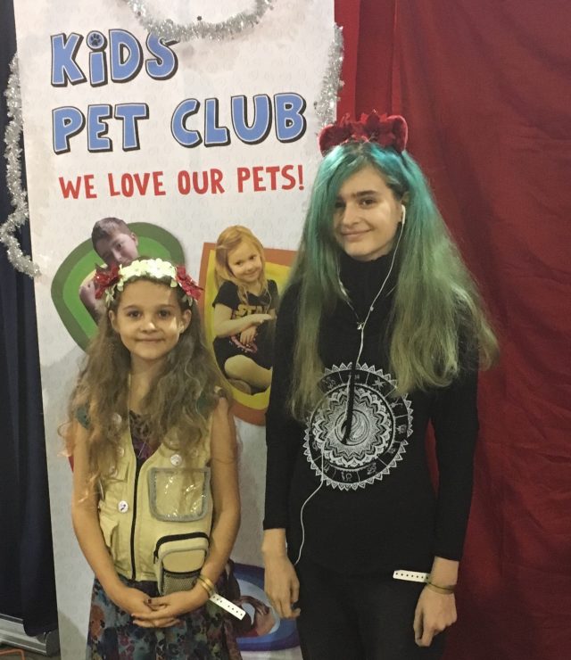 reina-and-sky-lily-at-toronto-pet-show