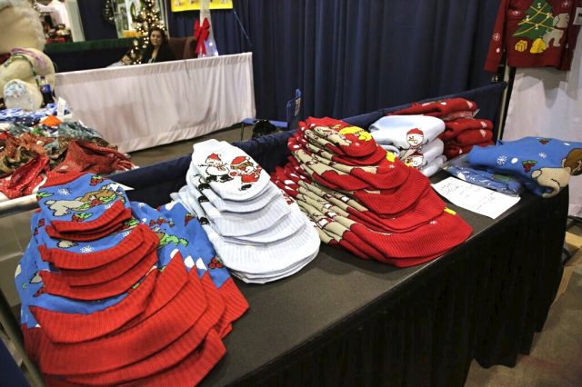 holiday-sweaters-for-dogs-at-the-toronto-christmas-pet-show-day-2